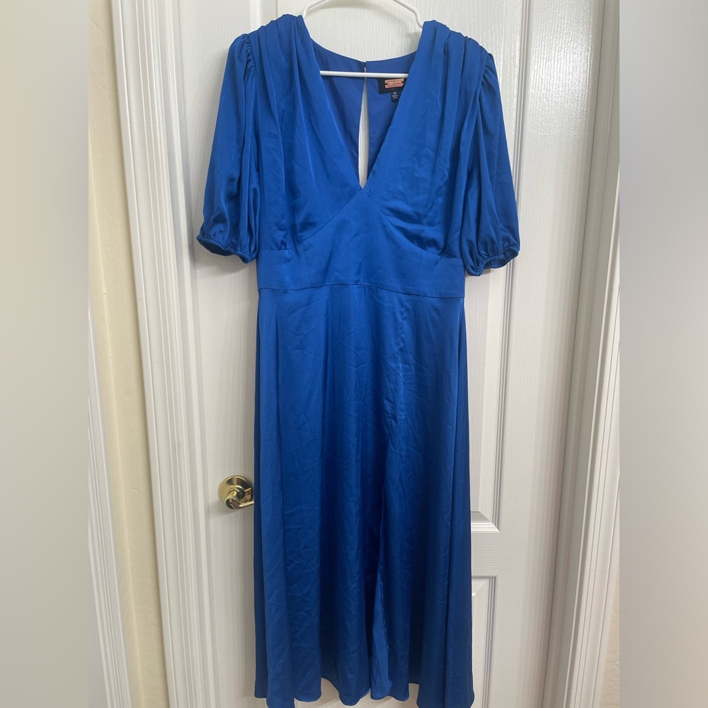 Alexia Admor Blue Plunge Puff Sleeve Midi Dress
